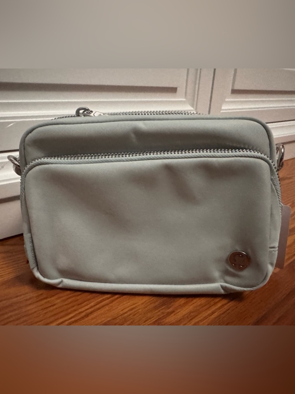 NWT- 2L Lululemon Everywhere Crossbody Bag in Pelican Green w/Metal Hardware